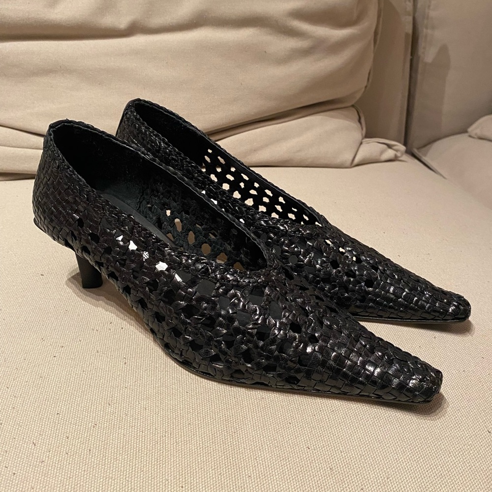 MIISTA Clelia Court Heels - Black